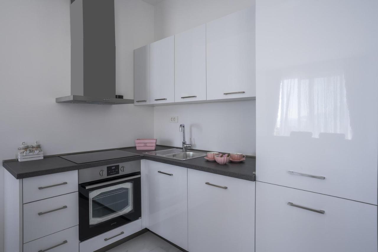 Montesun Apartments Becici Boreti エクステリア 写真