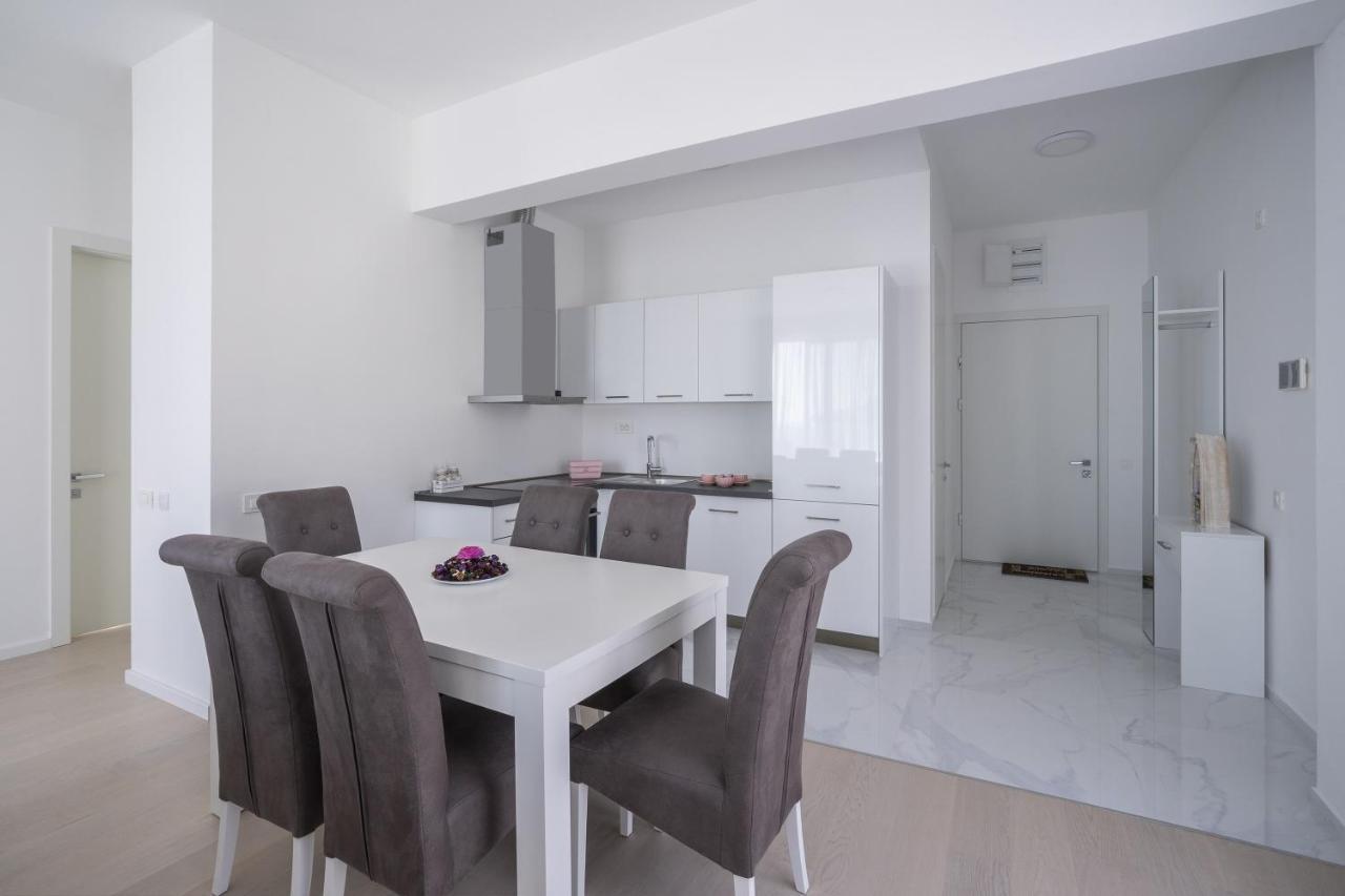 Montesun Apartments Becici Boreti エクステリア 写真