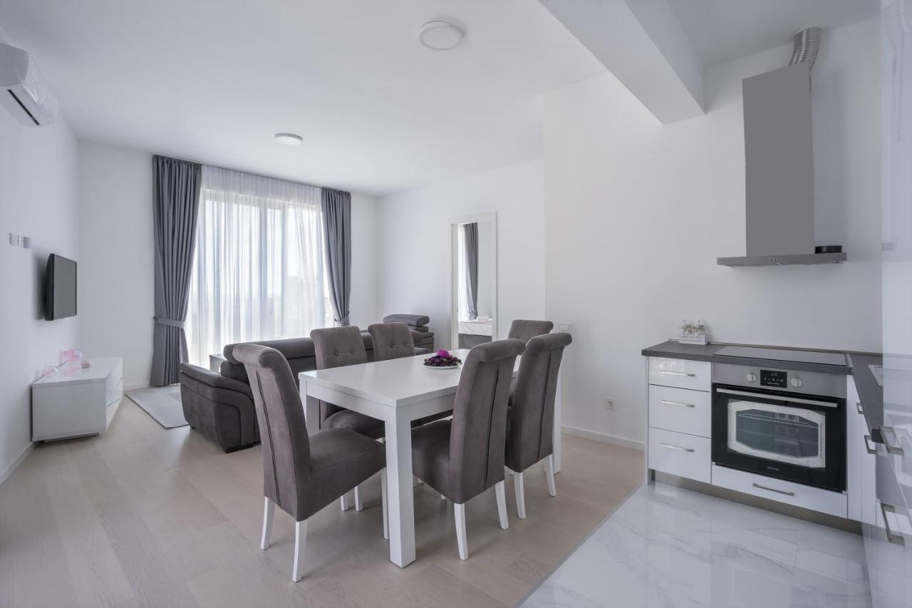 Montesun Apartments Becici Boreti エクステリア 写真