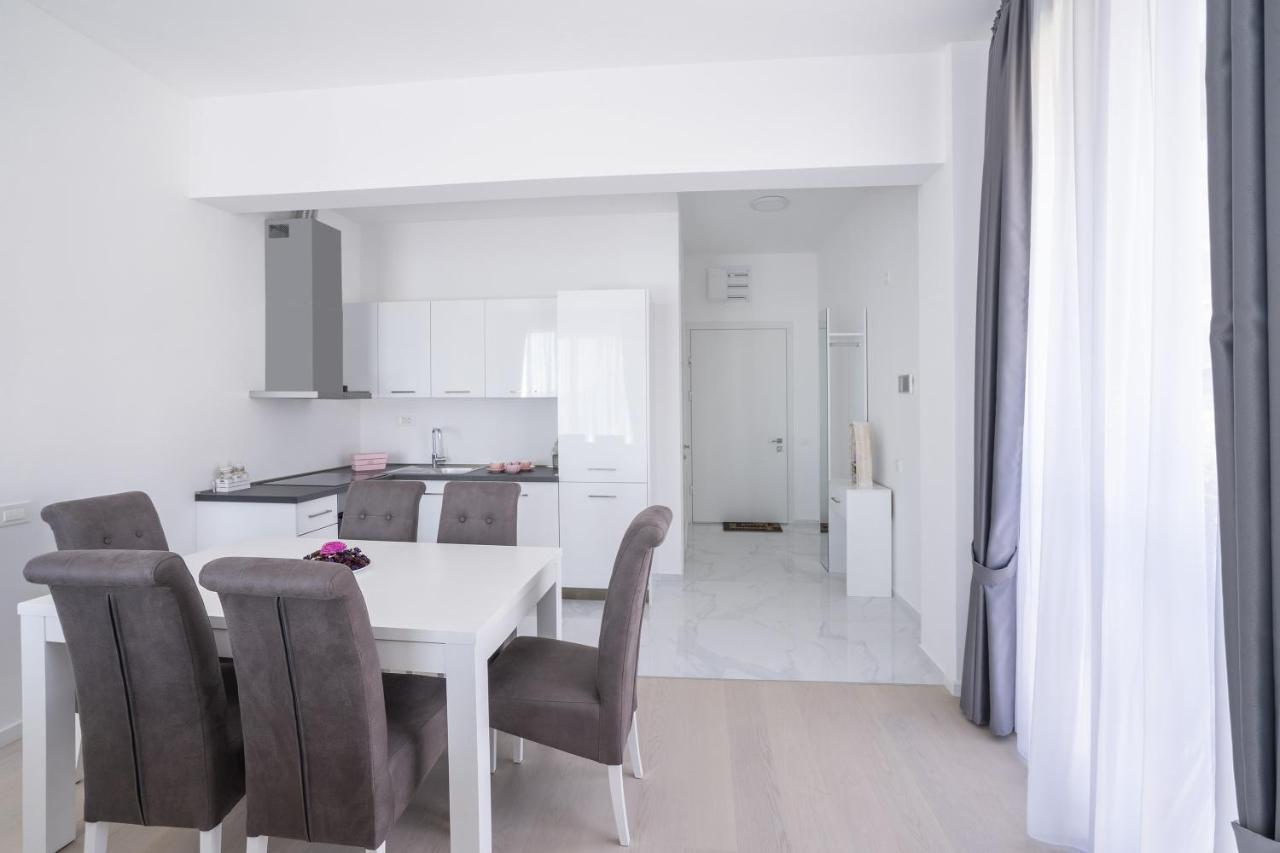 Montesun Apartments Becici Boreti エクステリア 写真