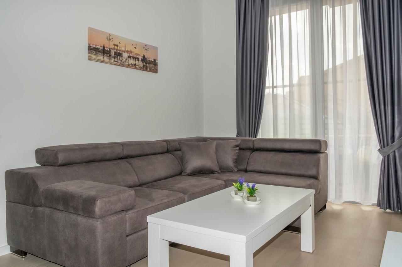 Montesun Apartments Becici Boreti エクステリア 写真